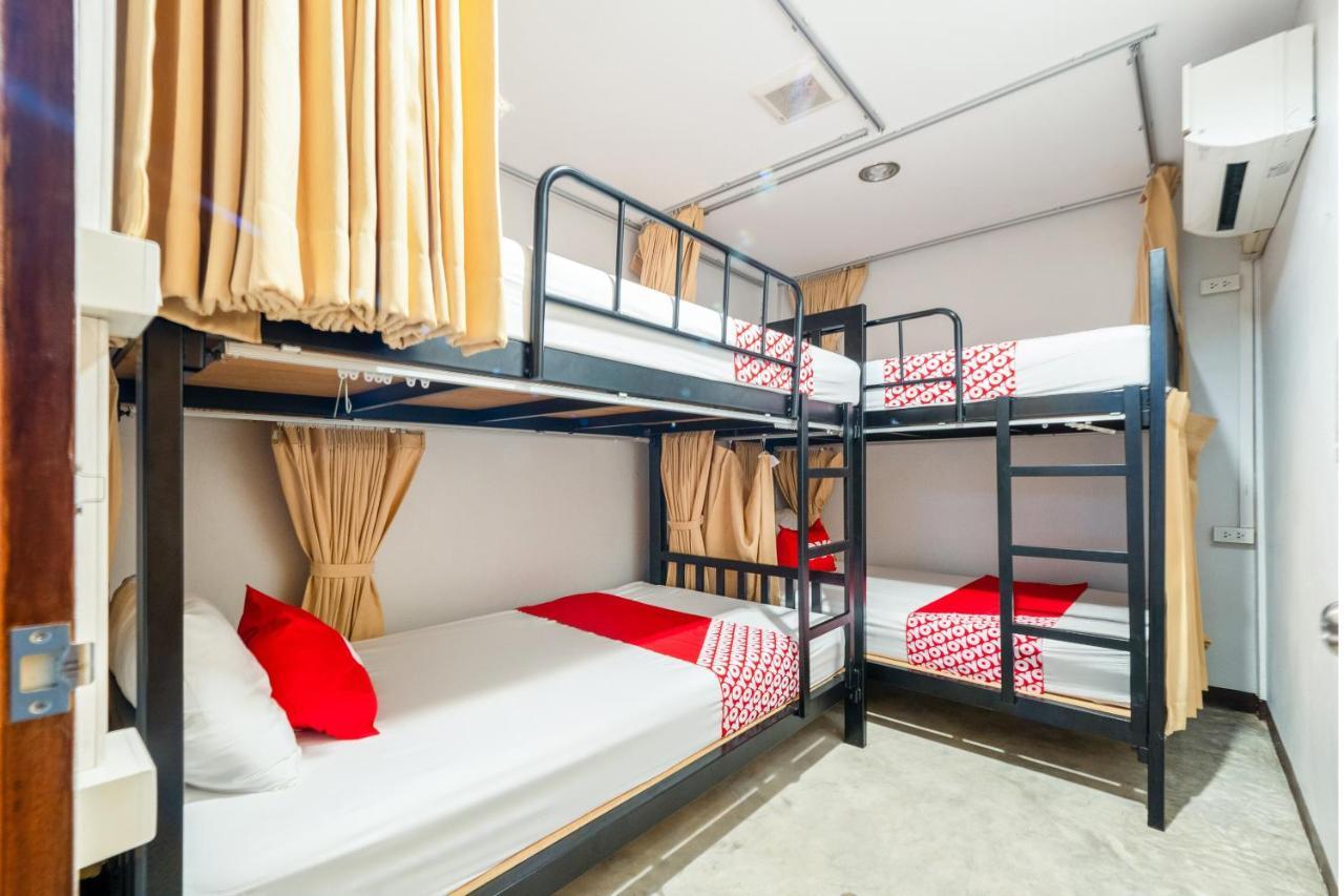 Oyo 969 Lida 1946 Hostel Бангкок Екстер'єр фото