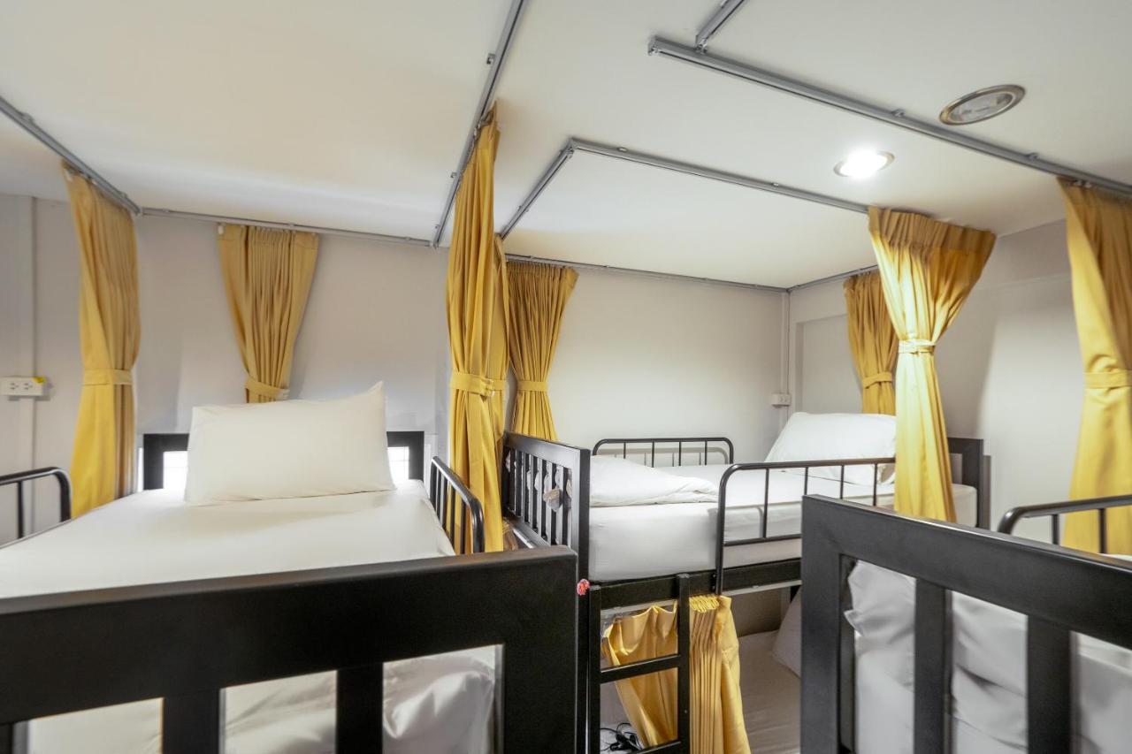 Oyo 969 Lida 1946 Hostel Бангкок Екстер'єр фото